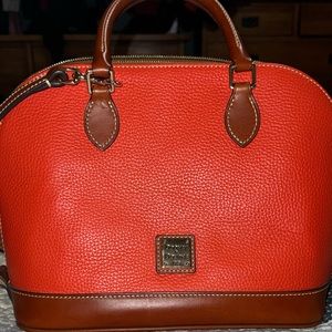 Dooney & Bourke shoulder purse